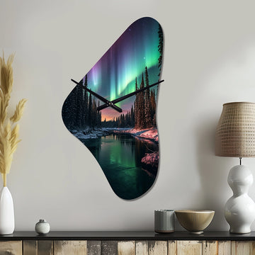 Yukon Northern Lights Beauty IV - Asymmetric Metal Wall Clock